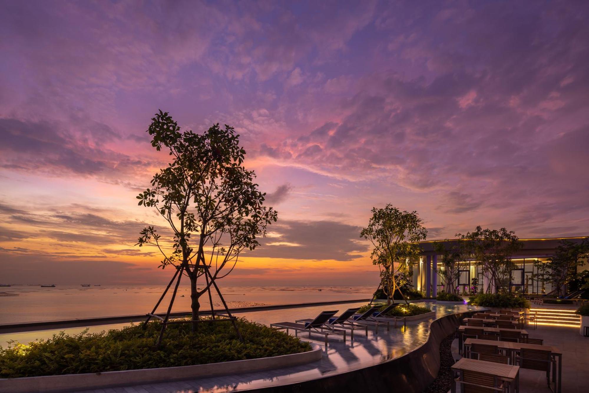 S Sriracha Hotel & Residence Si Racha Exterior photo